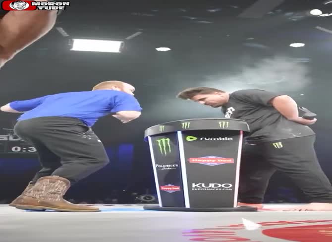 Video :These slap battles are really aggressive and spectacular